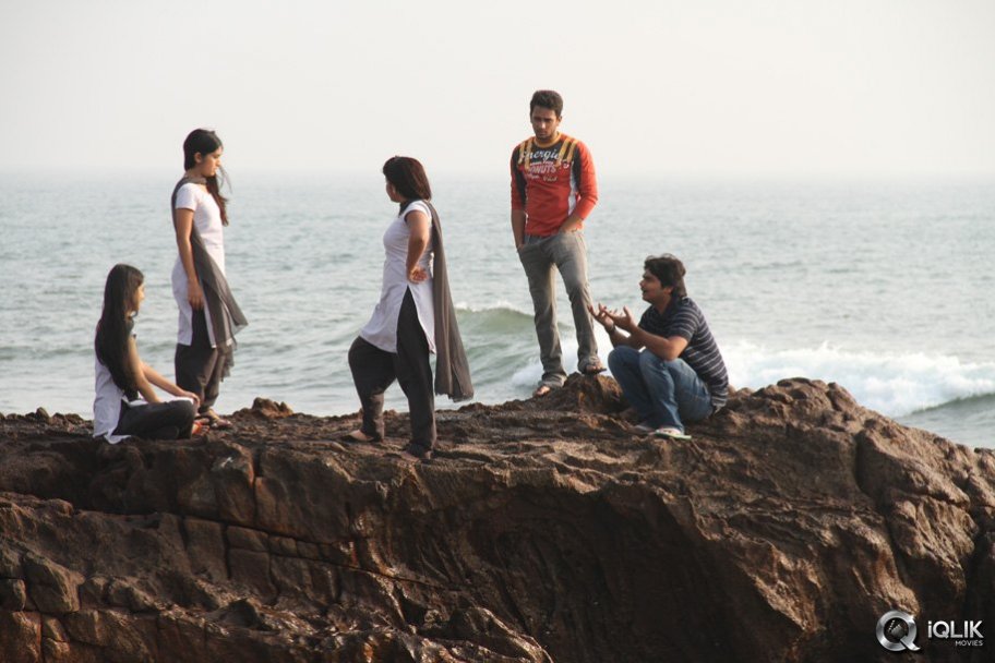 Oka Criminal Prema Katha